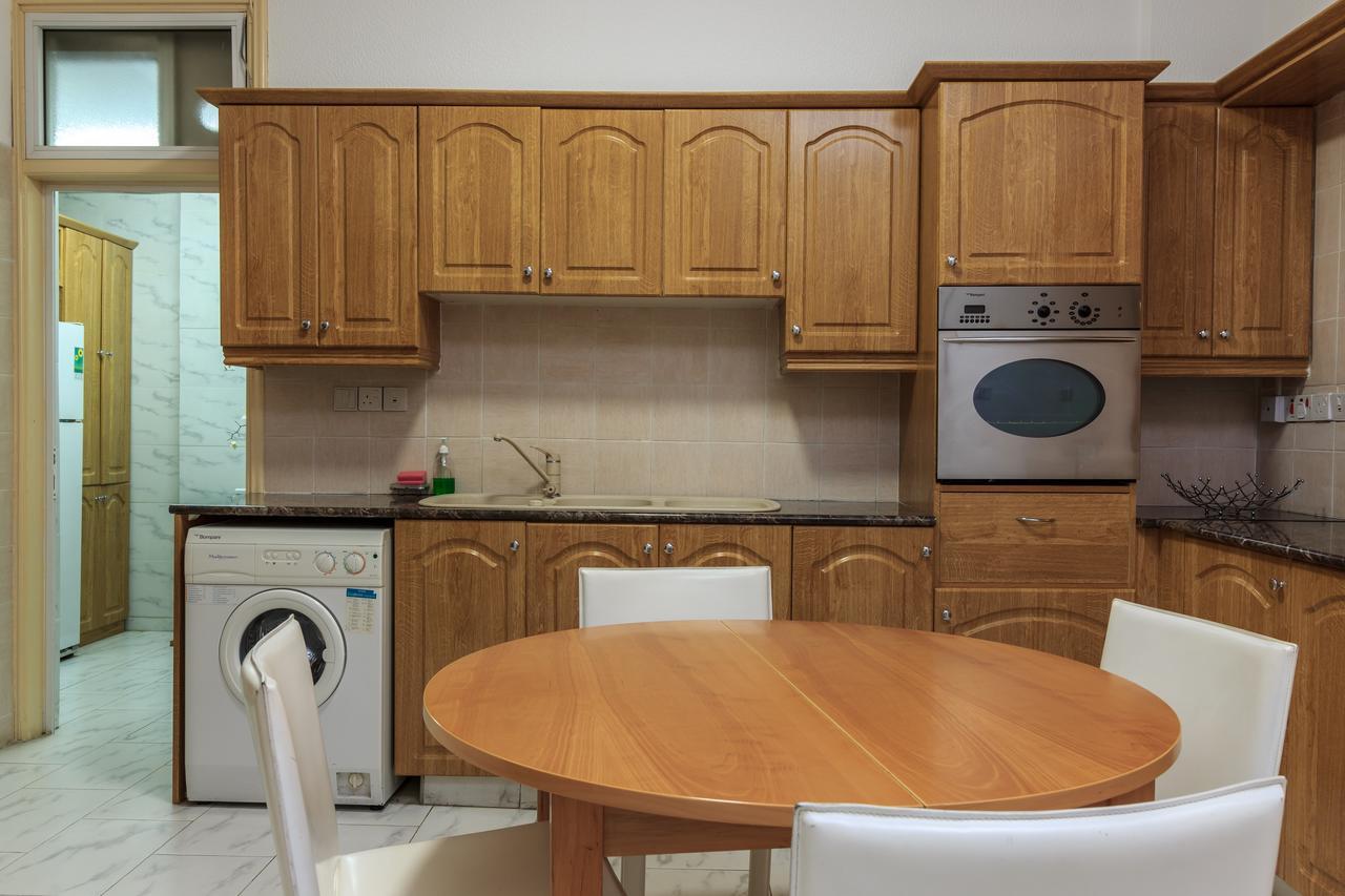Les Palmiers House Apartment Larnaca Exterior photo